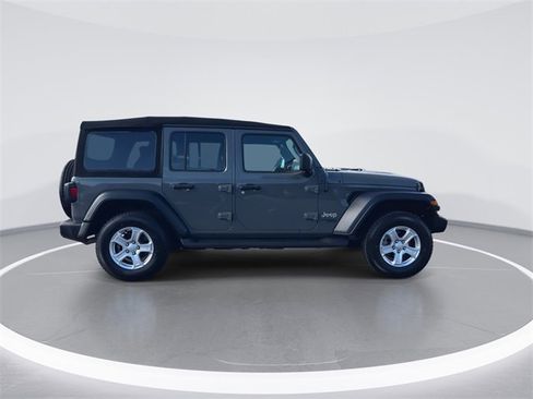 Used 2020 Jeep Wrangler Unlimited Sport S image 9
