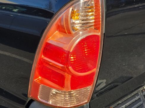 Used 2013 Toyota Tacoma PreRunner w/ Limited Pkg image 33