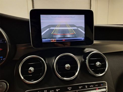 Used 2019 Mercedes-Benz GLC 350e 4MATIC image 21