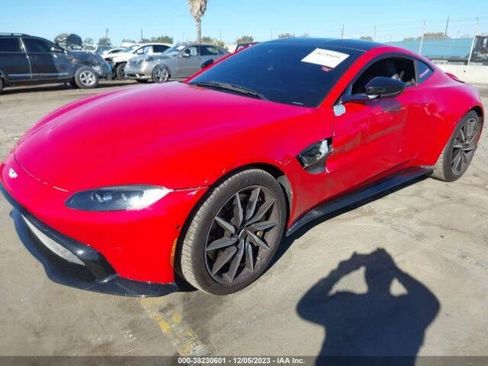 Used 2019 Aston Martin V8 Vantage Base 2dr Coupe image 26