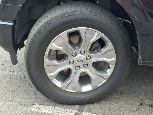 Used 2023 Ford F150 Platinum AWD/4WD image 5