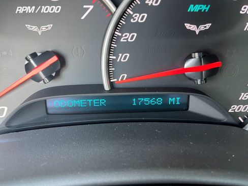 Used 2007 Chevrolet Corvette Convertible w/ Preferred Equipment Group image 45