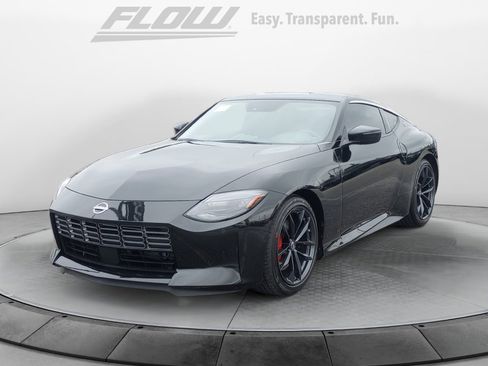 New 2025 Nissan Z Performance w/ Floor Mat Package image 3
