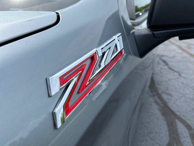 New 2026 Chevrolet Silverado 1500 RST w/ Safety Package AWD/4WD image 2