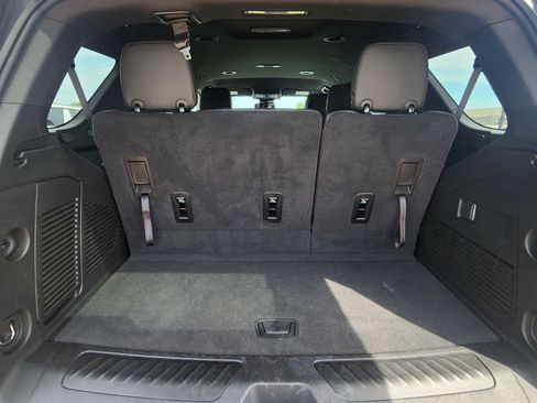 Used 2024 Chevrolet Tahoe LT AWD/4WD image 23