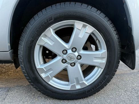 Used 2007 Toyota RAV4 Sport image 7