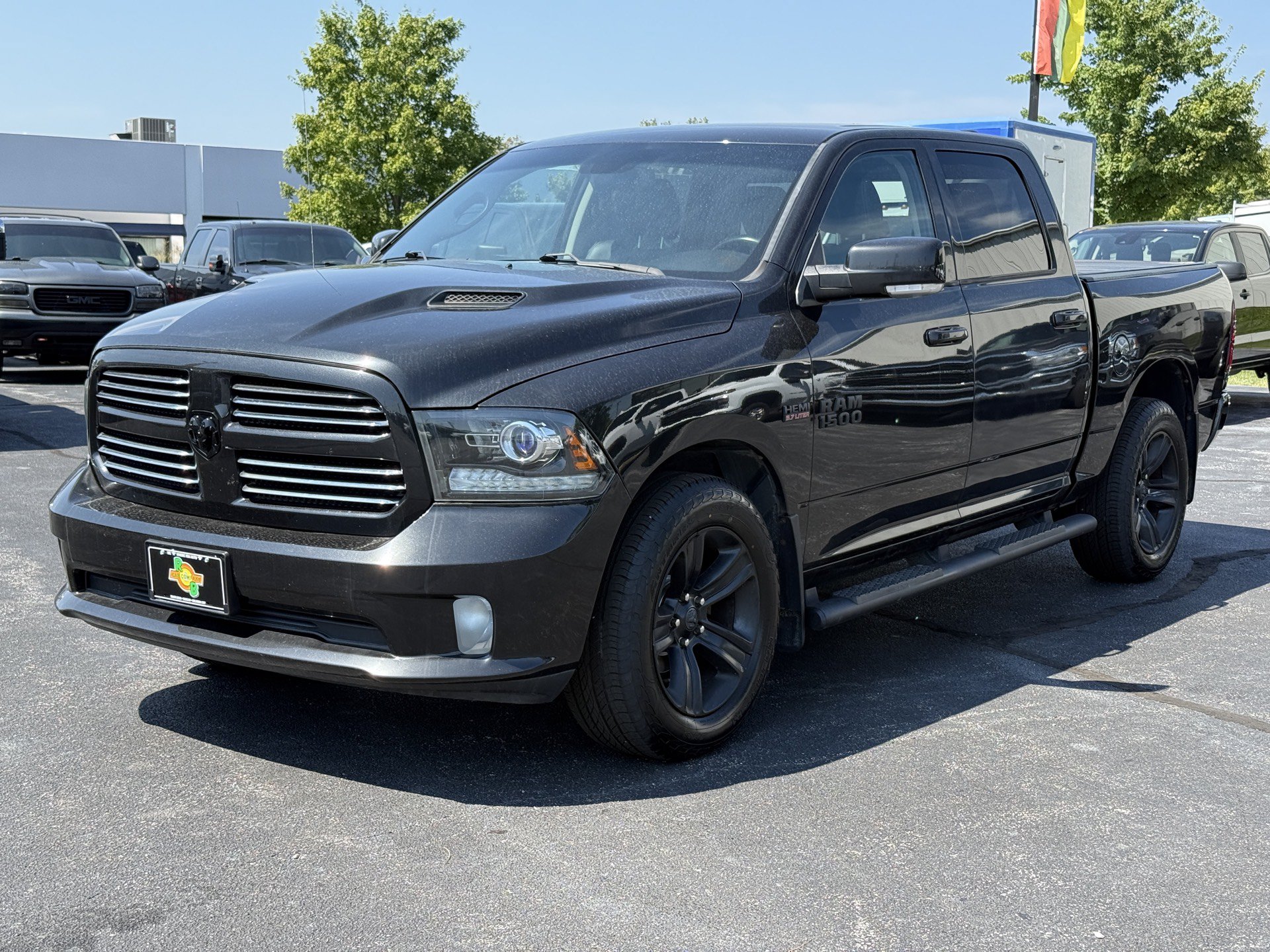 Used 2017 RAM 1500 Sport w/ Black Ram 1500 Sport Group AWD/4WD image 3