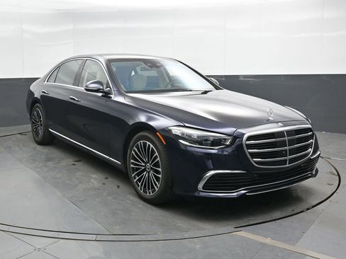 Used 2025 Mercedes-Benz S 580 4MATIC Sedan image 5