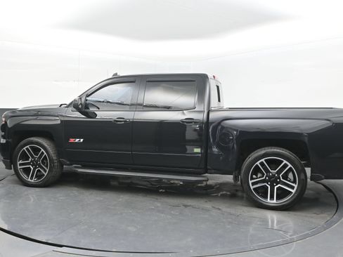 Used 2018 Chevrolet Silverado 1500 LTZ Z71 w/ LTZ Plus Package AWD/4WD image 8