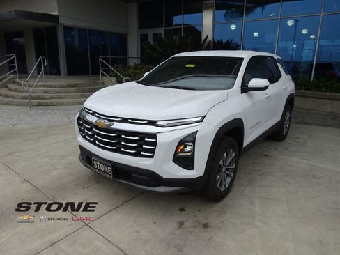 New 2026 Chevrolet Equinox LT image 3