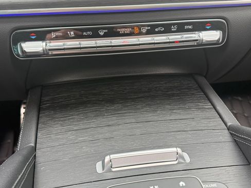 Used 2026 Mercedes-Benz GLS 450 4MATIC image 42