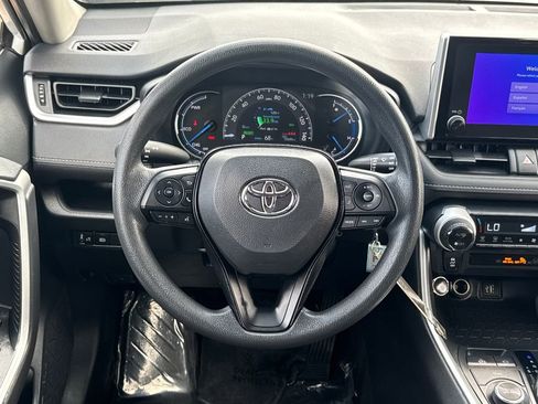 Used 2024 Toyota RAV4 LE image 13