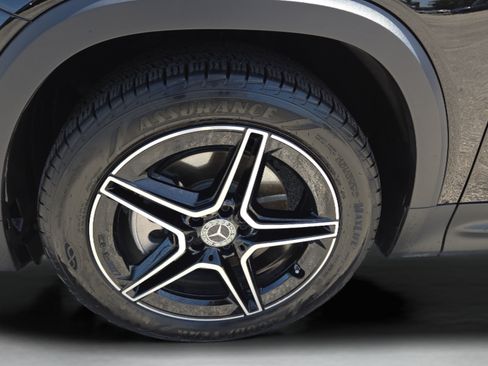 Certified 2023 Mercedes-Benz GLB 250 image 23