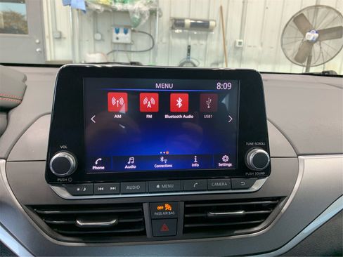 Used 2023 Nissan Altima 2.5 SR image 30