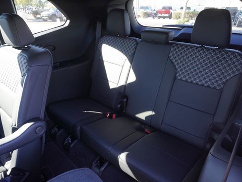 New 2026 GMC Acadia Denali w/ Super Cruise Package image 10