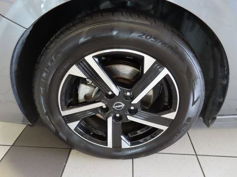 Used 2024 Nissan Sentra SV image 14