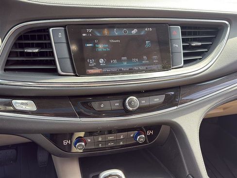 Used 2018 Buick Enclave Essence w/ LPO, Luxury Package FWD image 6