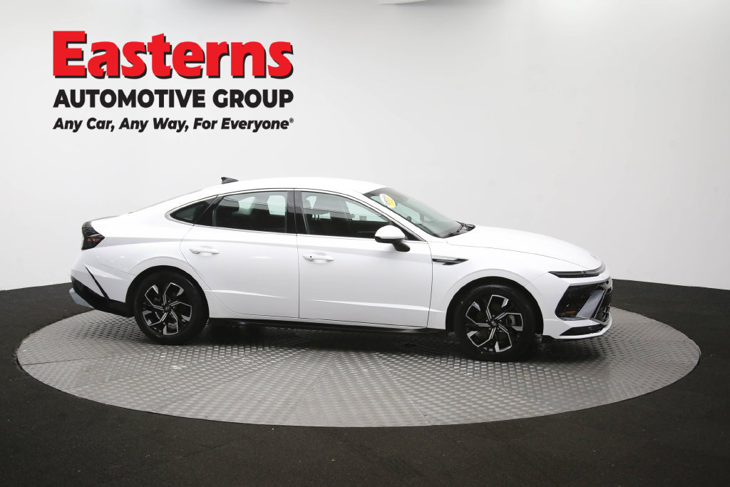 Used 2025 Hyundai Sonata SEL FWD image 50
