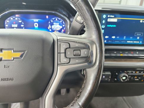 Used 2025 Chevrolet Silverado 1500 LT AWD/4WD image 25