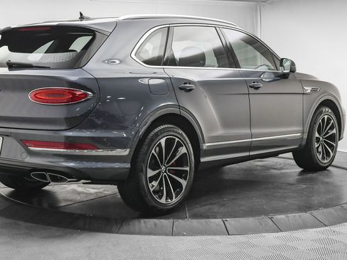 New 2025 Bentley Bentayga AWD/4WD image 13