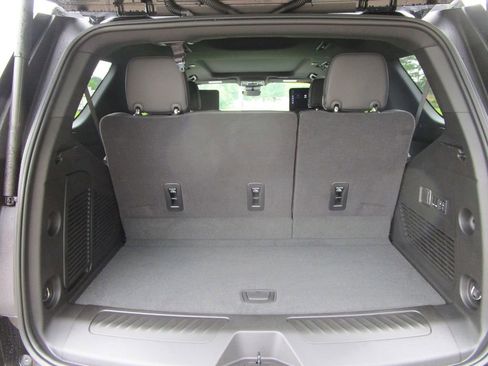 New 2026 GMC Yukon Elevation w/ Elevation Premium Package RWD image 11