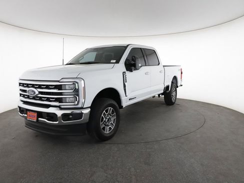 Used 2024 Ford F250 Lariat AWD/4WD image 5