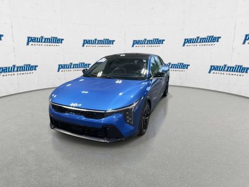 Used 2025 Kia K4 GT-Line w/ GT-Line Premium Package FWD image 4