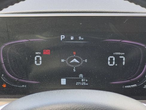 Used 2023 Kia Telluride LX AWD/4WD image 18