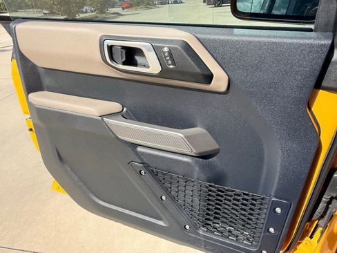 Used 2022 Ford Bronco Wildtrak image 22