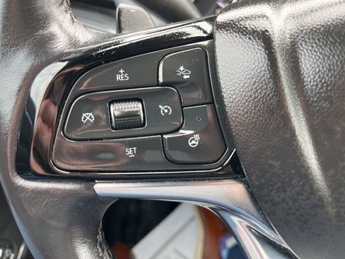 Used 2024 Buick Enclave Premium image 34