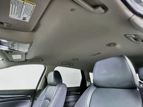 Used 2019 Buick Enclave Essence AWD/4WD image 11