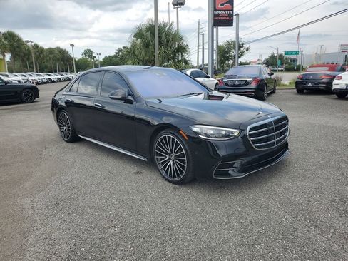 Used 2023 Mercedes-Benz S 500 4MATIC w/ AMG Line image 7