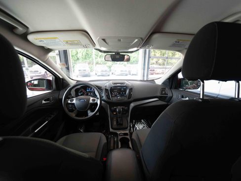 Used 2015 Ford Escape SE w/ Equipment Group 201A AWD/4WD image 19