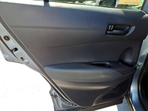 Used 2026 Toyota Corolla Cross AWD Hybrid w/ Moonroof Package image 14