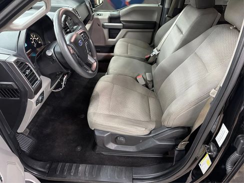Used 2017 Ford F150 XLT AWD/4WD image 12
