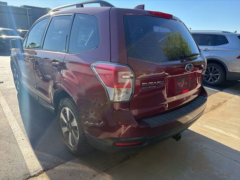 Used 2017 Subaru Forester 2.5i w/ Alloy Wheel Package image 10