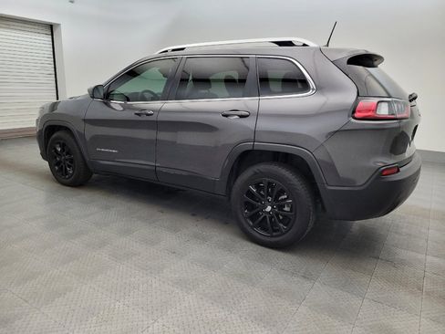 Used 2020 Jeep Cherokee Latitude Plus w/ Comfort/Convenience Group FWD image 3