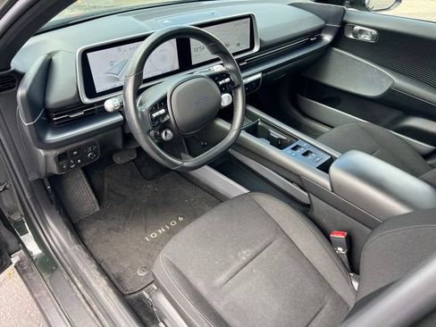 Used 2024 Hyundai Ioniq 6 SE RWD image 17