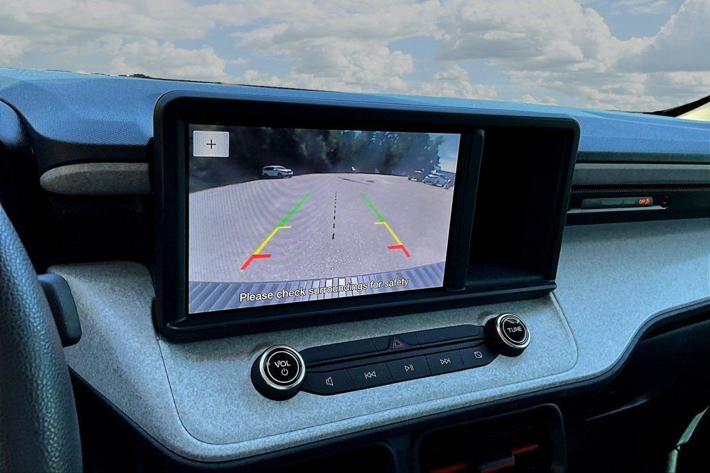 Certified 2024 Ford Maverick XLT FWD image 17