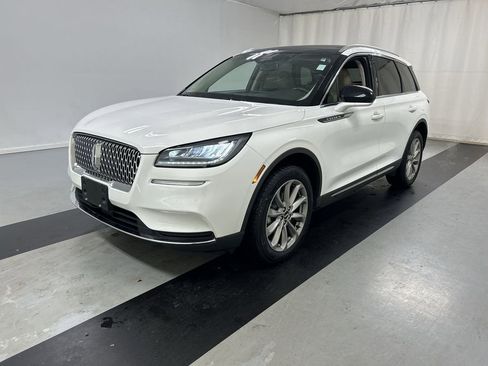 Used 2022 Lincoln Corsair AWD w/ Premium Package image 5