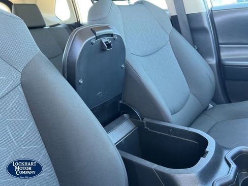 Used 2024 Toyota RAV4 XLE image 33
