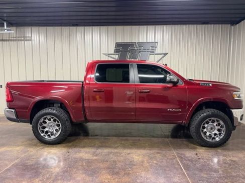 Used 2025 RAM 1500 Laramie AWD/4WD image 7