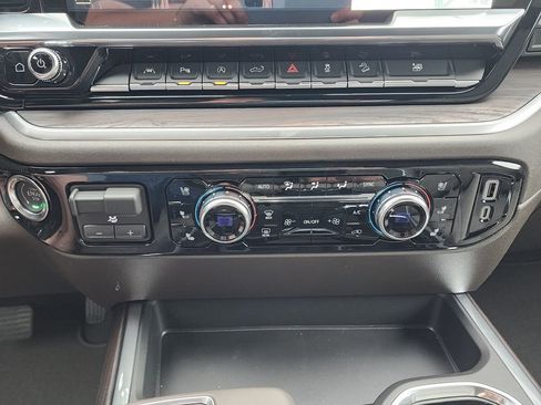 New 2026 GMC Sierra 1500 SLT w/ SLT Premium Plus Package image 28