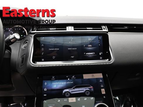 Used 2022 Land Rover Range Rover Velar R-Dynamic S AWD/4WD image 12