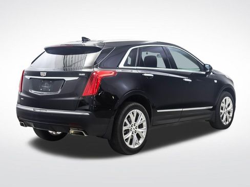 Used 2017 Cadillac XT5 Luxury w/ Driver Awareness Package AWD/4WD image 5