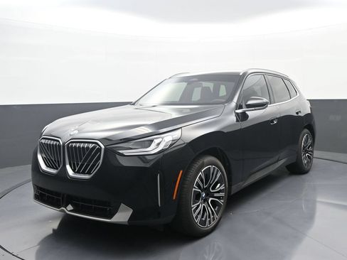 Used 2025 BMW X3 xDrive30i w/ Convenience Package AWD/4WD image 1