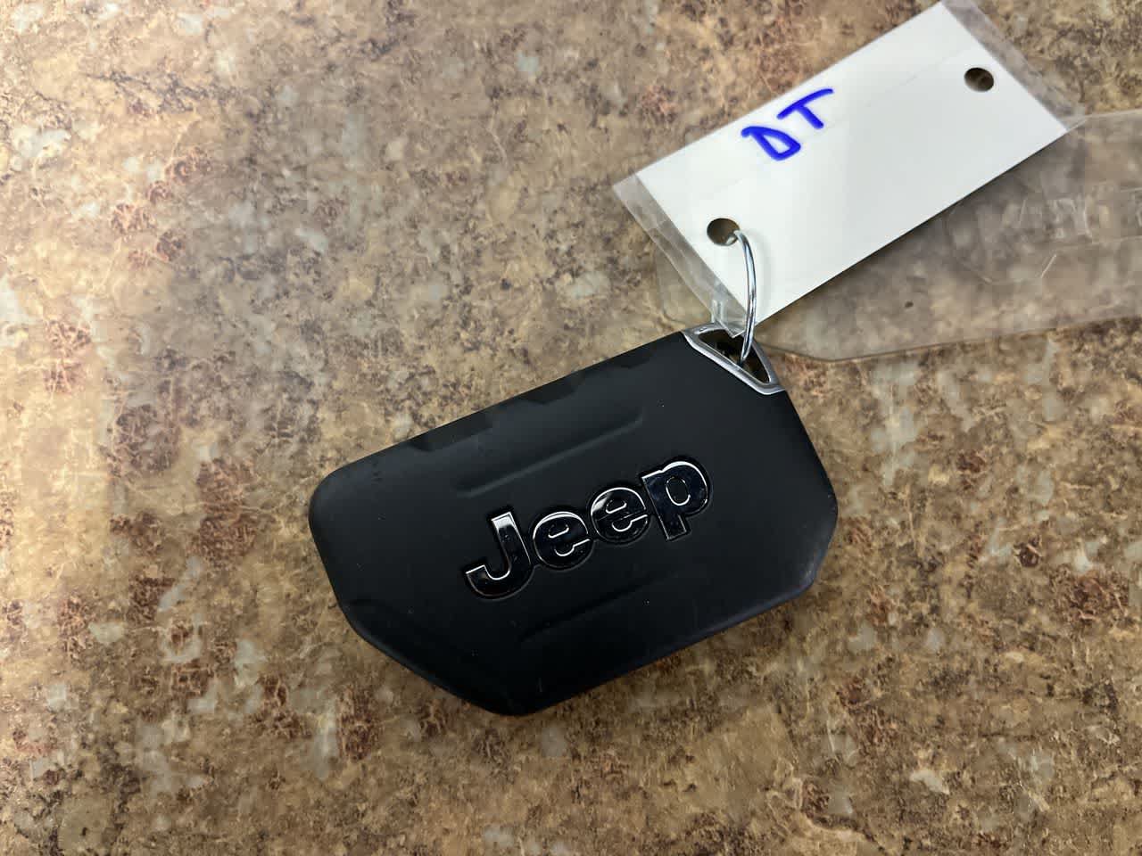 Used 2025 Jeep Wrangler Unlimited Rubicon AWD/4WD image 23