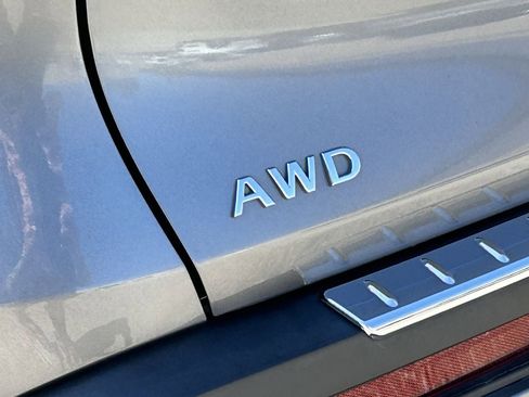 Certified 2023 INFINITI QX60 Luxe w/ Cargo Package image 5