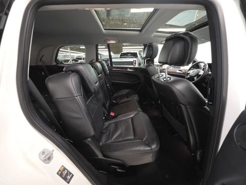 Used 2015 Mercedes-Benz GL 450 4MATIC image 26