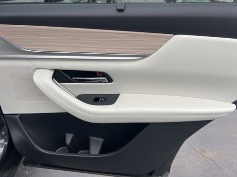 New 2026 MAZDA CX-90 Plug-In Hybrid w/ Premium Plus image 32